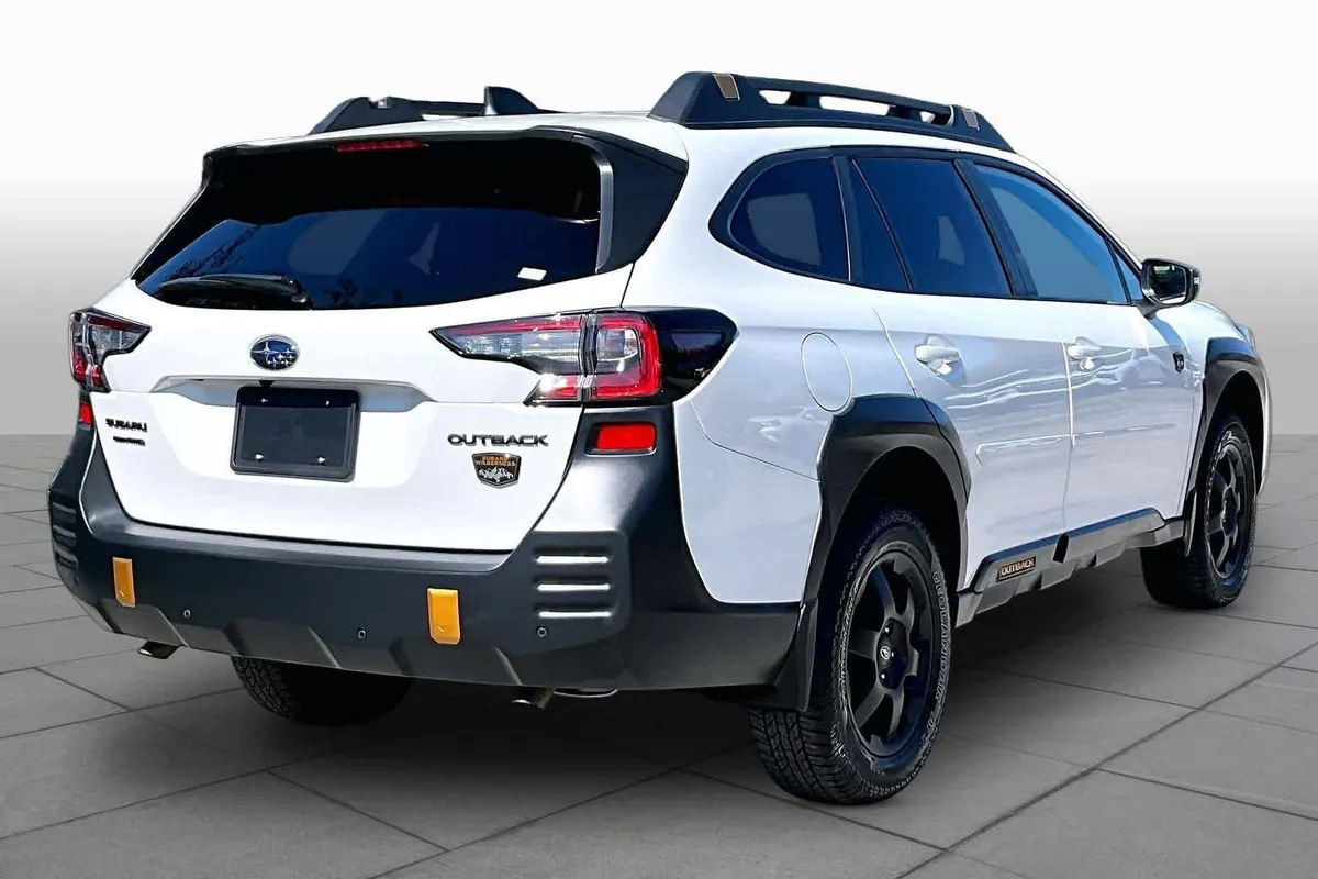 2025 Subaru Outback Wilderness thumbnail 13