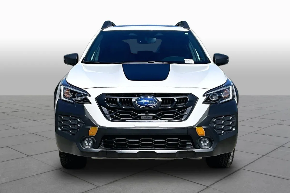 2025 Subaru Outback Wilderness thumbnail 4