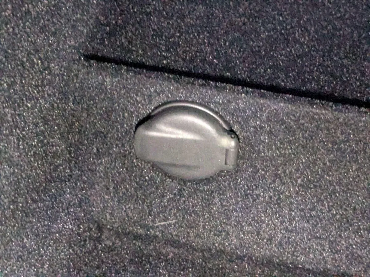 2025 TESLA MODEL 3 thumbnail 25