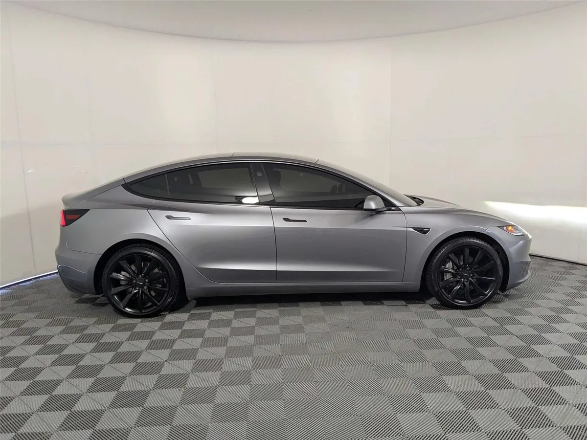 2025 TESLA MODEL 3 thumbnail 4