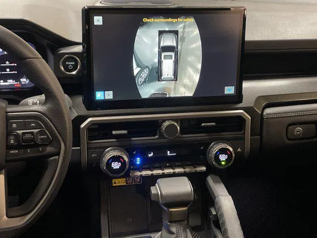 2025 Toyota 4RUNNER HYBRID thumbnail 31