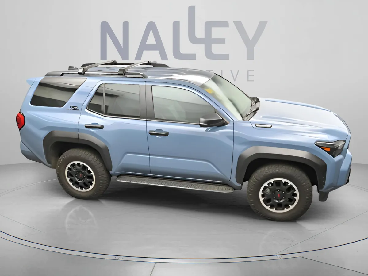 2025 Toyota 4Runner Hybrid TRD Off Road thumbnail 18