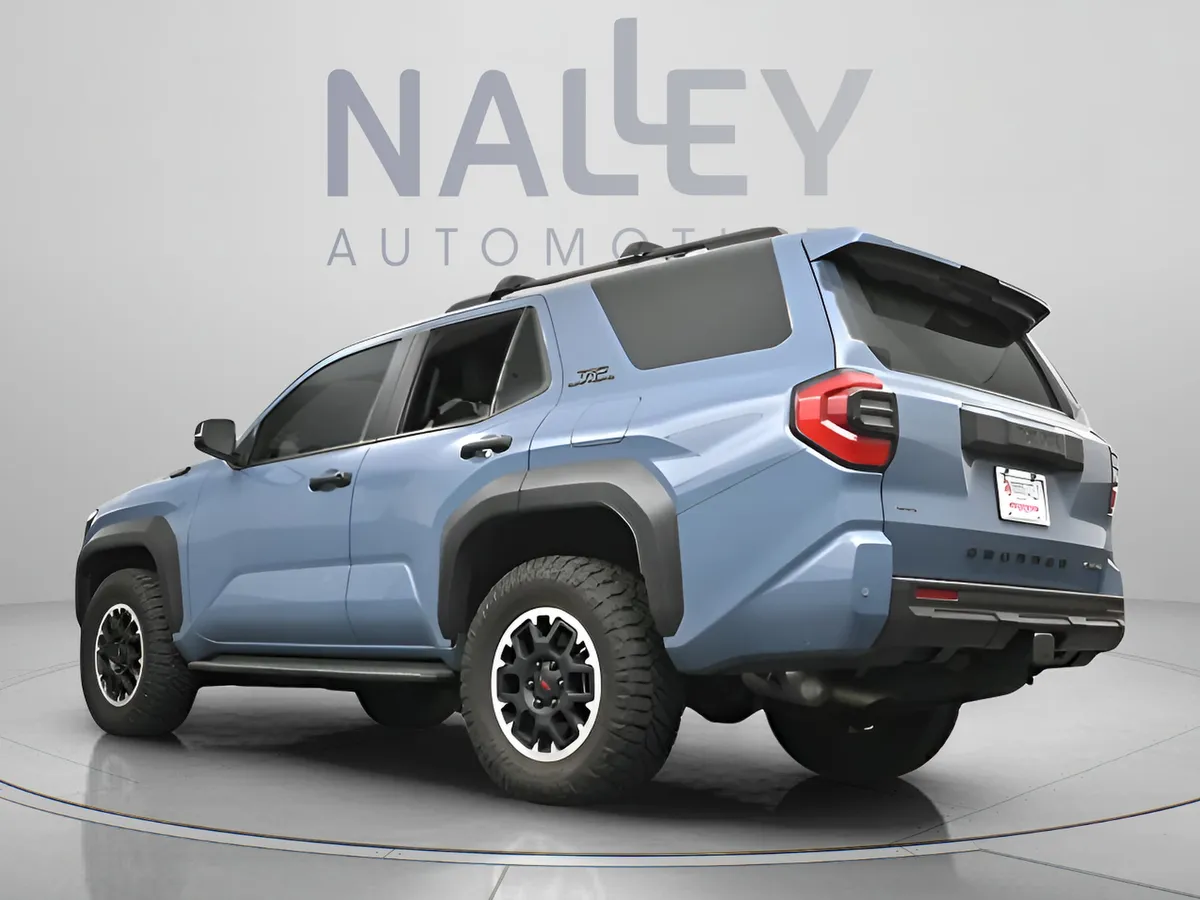 2025 Toyota 4Runner Hybrid TRD Off Road thumbnail 9