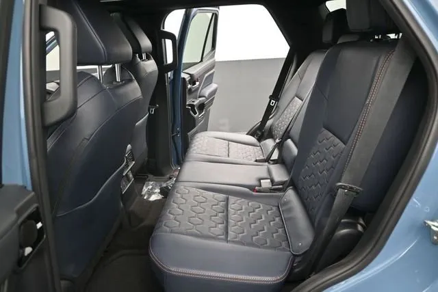 2025 Toyota 4Runner i-FORCE MAX Hybrid Platinum thumbnail 13