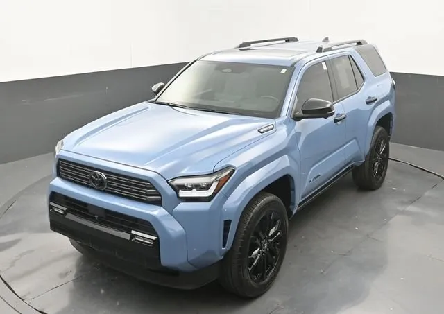 2025 Toyota 4Runner i-FORCE MAX Hybrid Platinum thumbnail 31