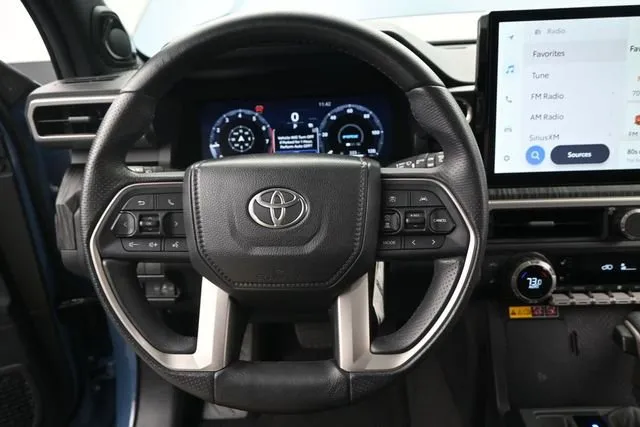 2025 Toyota 4Runner i-FORCE MAX Hybrid Platinum thumbnail 6