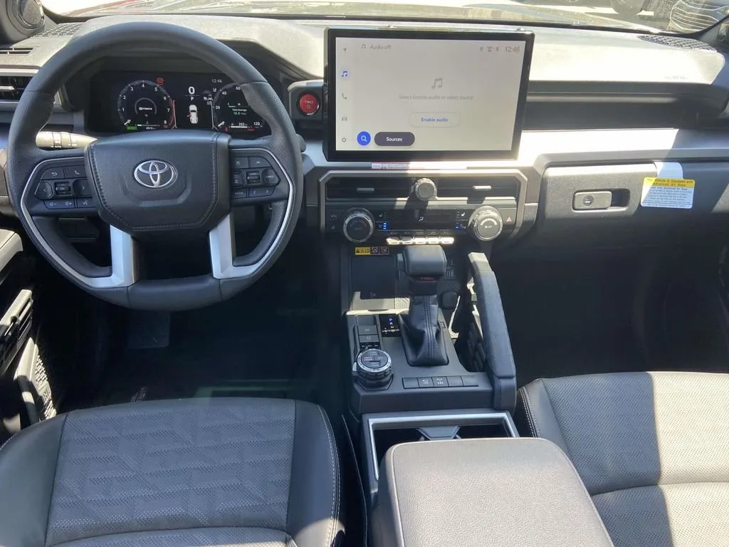 2025 Toyota 4Runner i-FORCE MAX Hybrid TRD Off Road Premium thumbnail 15