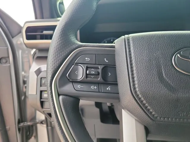 2025 Toyota 4Runner i-FORCE MAX TRD Off Road Premium thumbnail 15