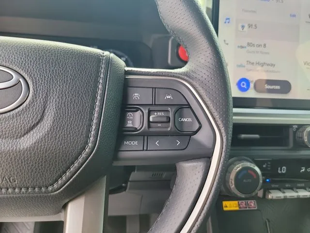 2025 Toyota 4Runner i-FORCE MAX TRD Off Road Premium thumbnail 18