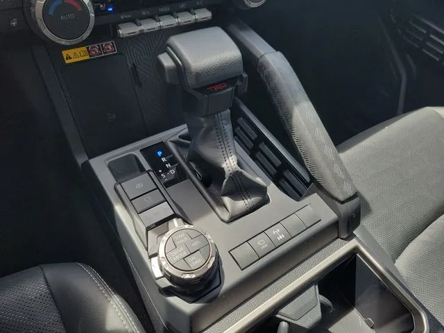 2025 Toyota 4Runner i-FORCE MAX TRD Off Road Premium thumbnail 24