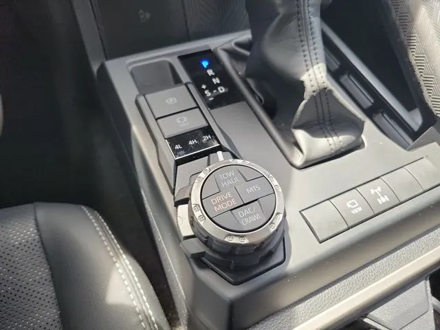 2025 Toyota 4Runner i-FORCE MAX TRD Off Road Premium thumbnail 25