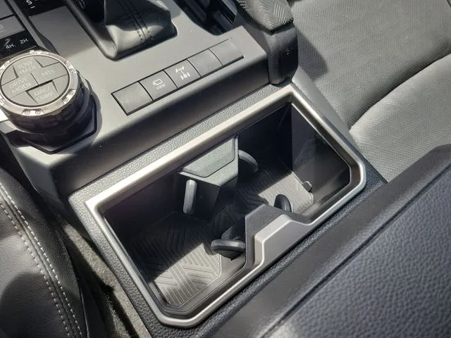 2025 Toyota 4Runner i-FORCE MAX TRD Off Road Premium thumbnail 26
