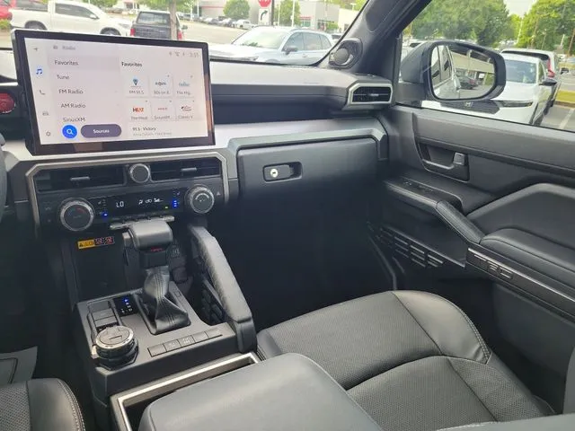 2025 Toyota 4Runner i-FORCE MAX TRD Off Road Premium thumbnail 30