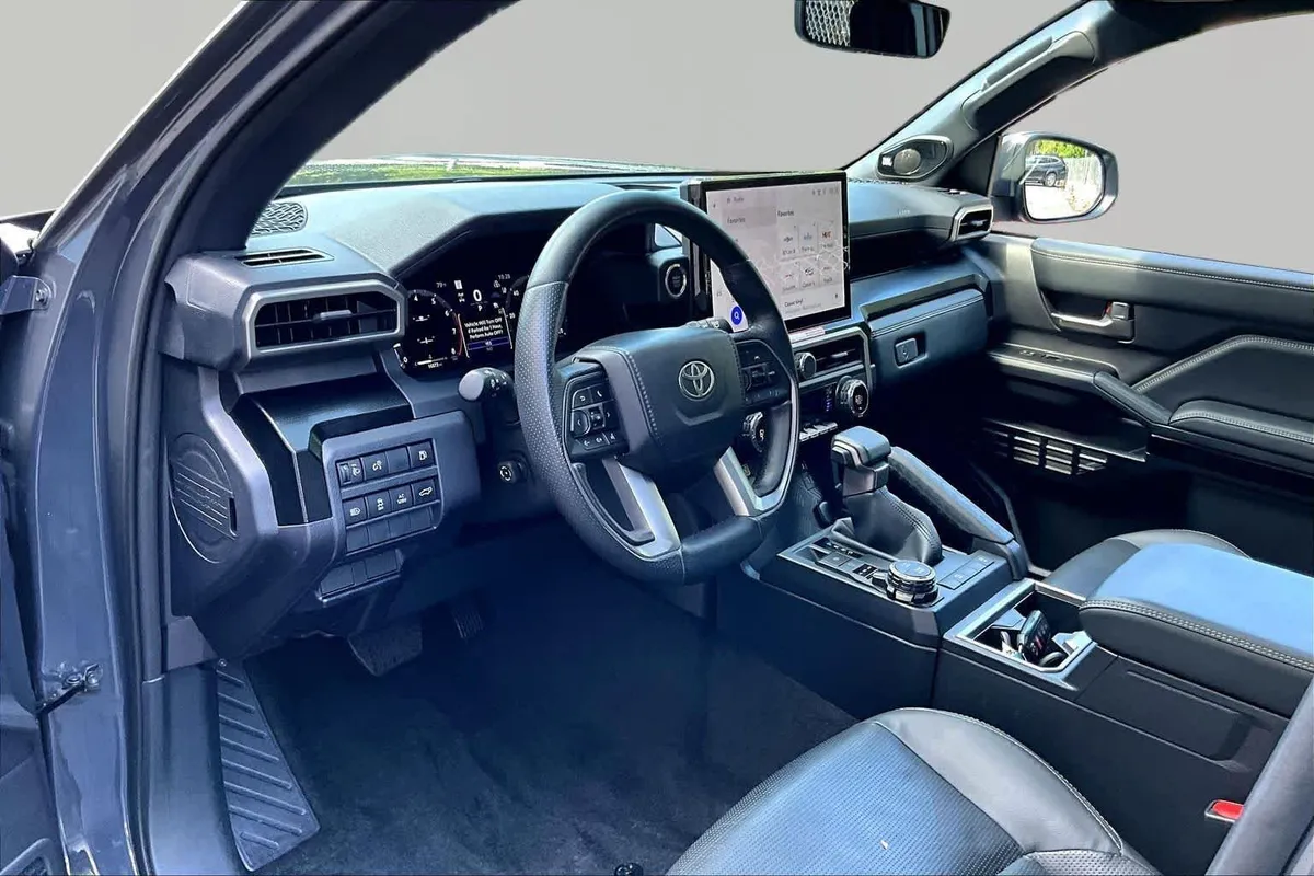 2025 Toyota 4Runner Limited thumbnail 18