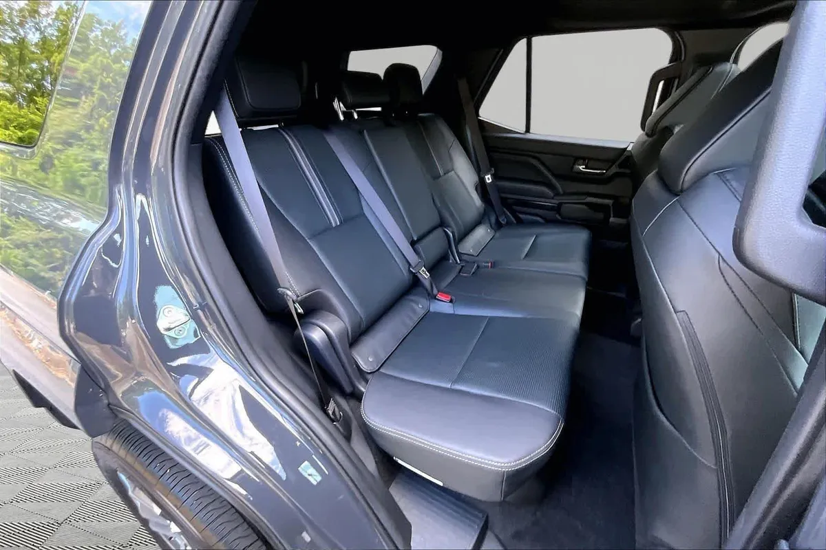 2025 Toyota 4Runner Limited thumbnail 20