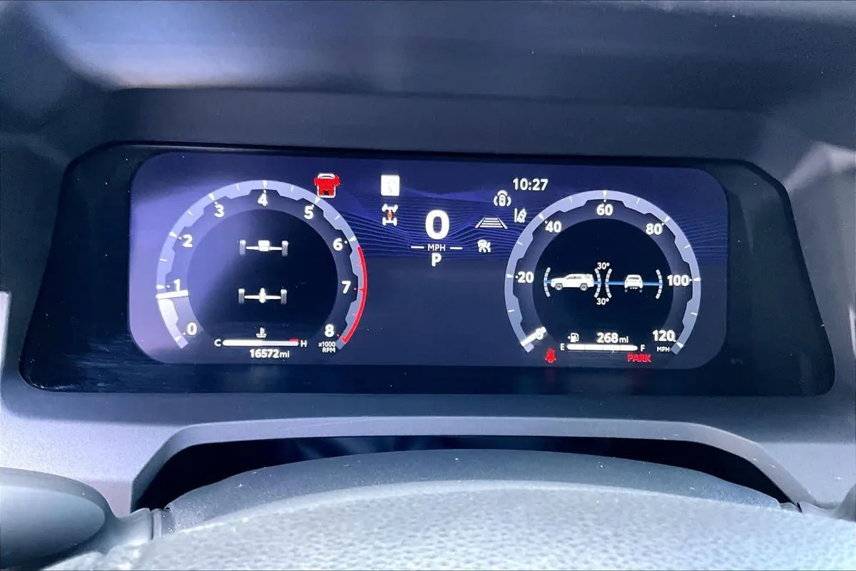 2025 Toyota 4Runner Limited thumbnail 26