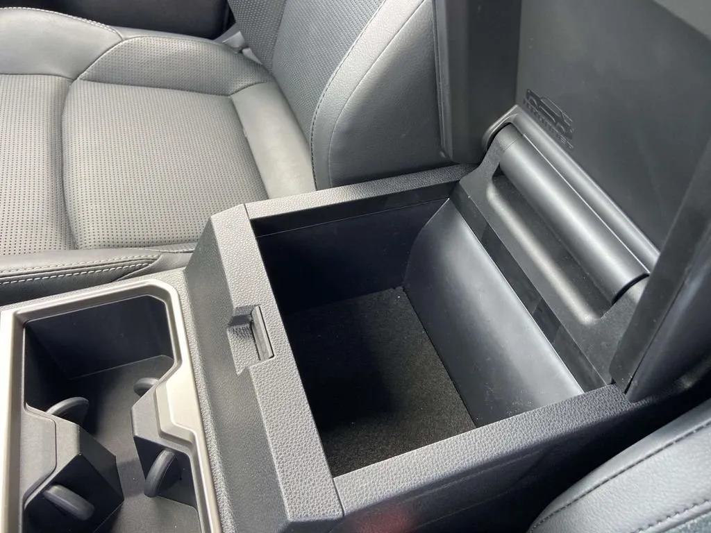 2025 Toyota 4Runner Limited thumbnail 27