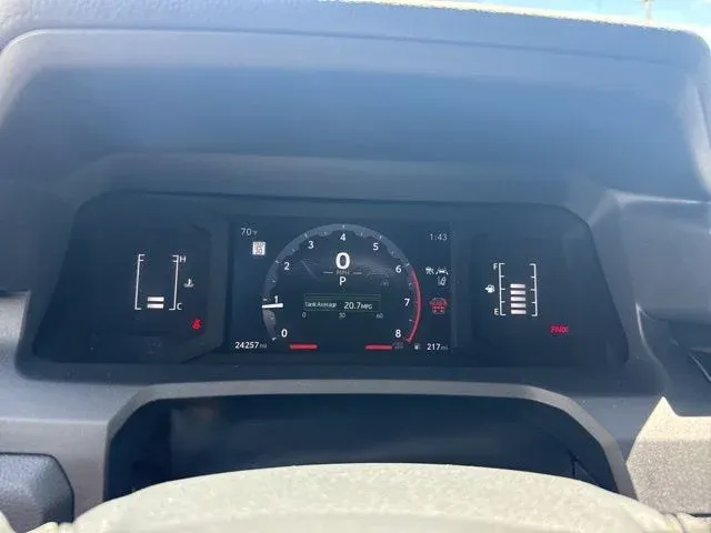 2025 Toyota 4Runner SR5 thumbnail 36