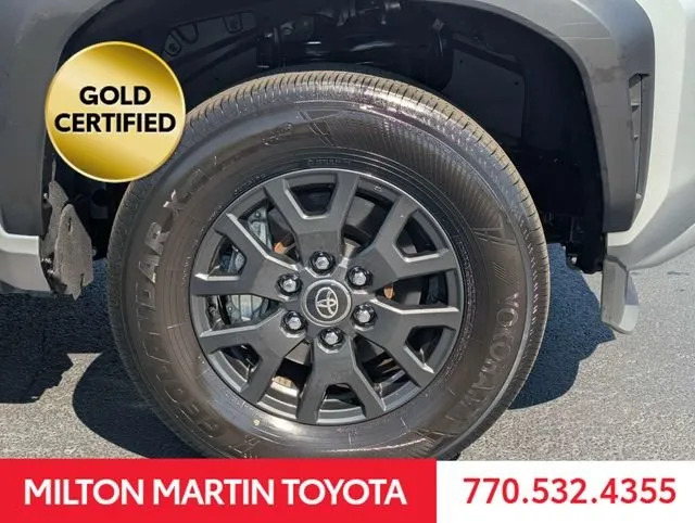 2025 Toyota 4Runner SR5 thumbnail 14
