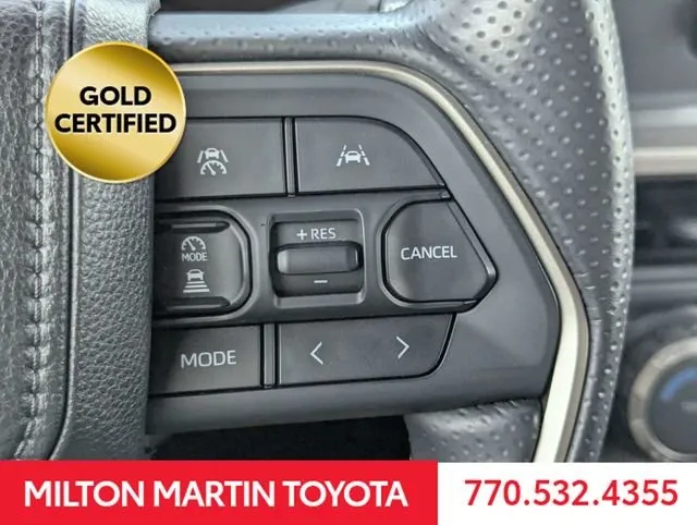 2025 Toyota 4Runner SR5 thumbnail 25