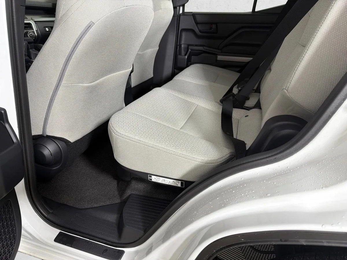 2025 Toyota 4Runner SR5 thumbnail 20