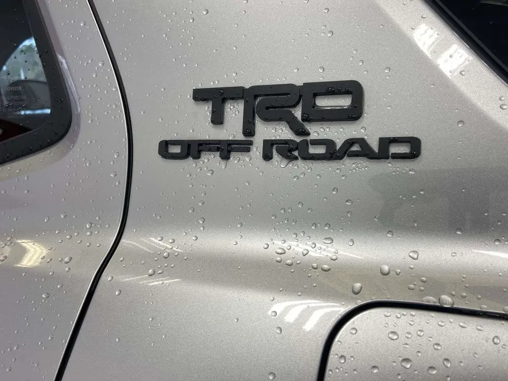 2025 Toyota 4Runner TRD Off-Road Premium thumbnail 11