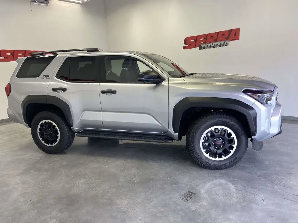 2025 Toyota 4Runner TRD Off-Road Premium thumbnail 2