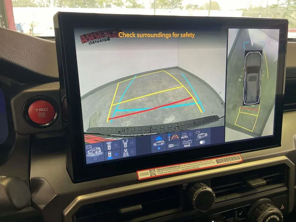 2025 Toyota 4Runner TRD Off-Road Premium thumbnail 29