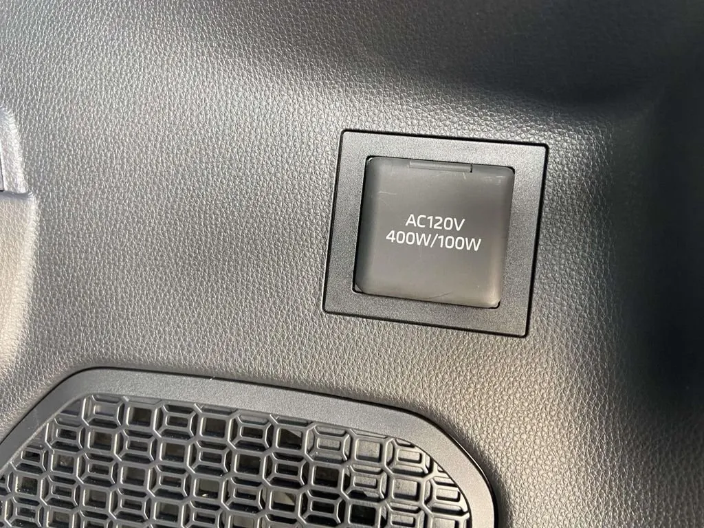 2025 Toyota 4Runner TRD Sport Premium thumbnail 12