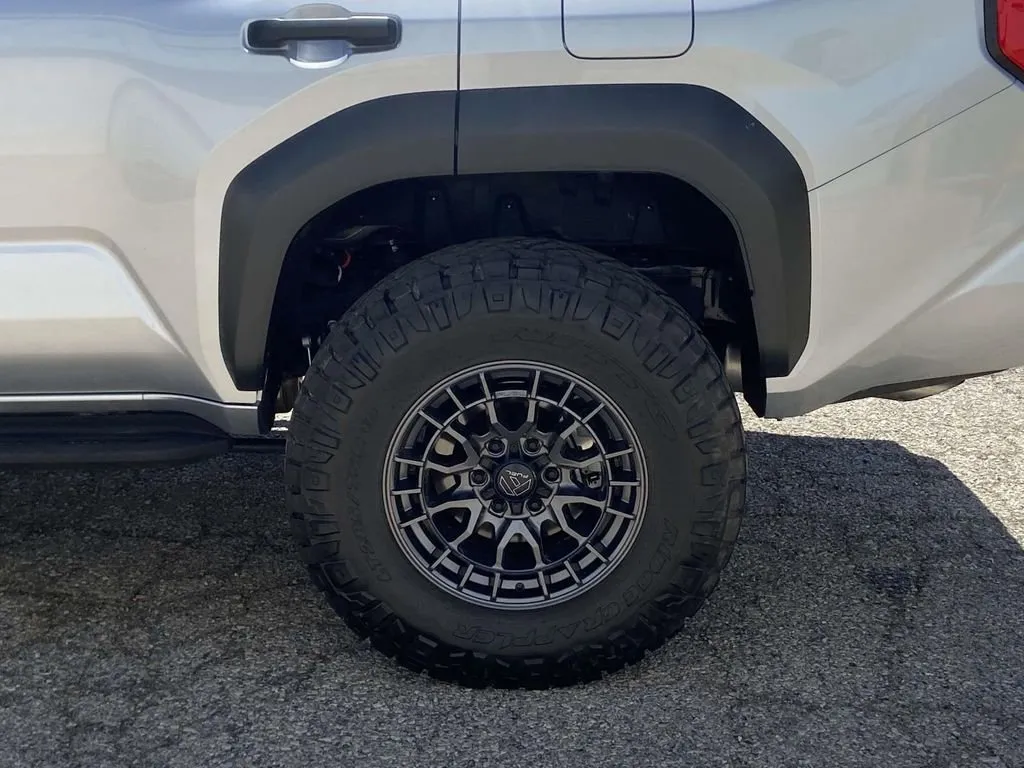 2025 Toyota 4Runner TRD Sport Premium thumbnail 9