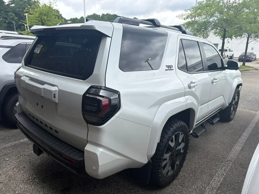 2025 Toyota 4Runner TRD Sport Premium thumbnail 3