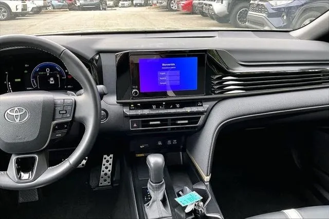 2025 Toyota CAMRY thumbnail 7