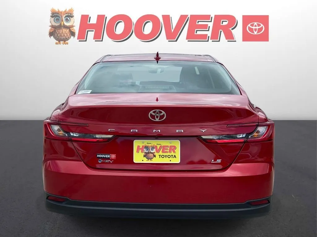 2025 Toyota Camry LE thumbnail 3