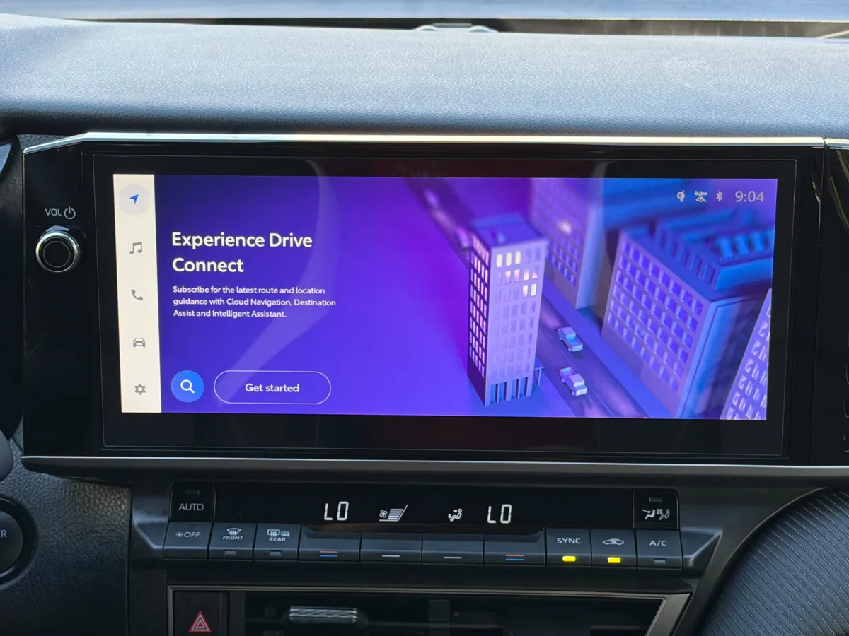 2025 Toyota Camry LE thumbnail 23