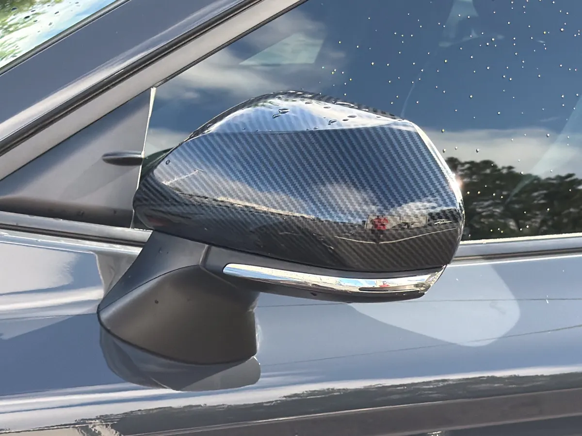 2025 Toyota Camry LE thumbnail 31