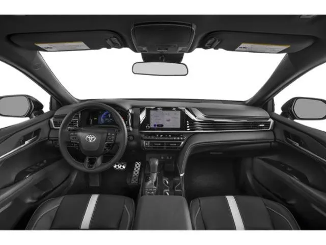 2025 Toyota Camry SE thumbnail 7