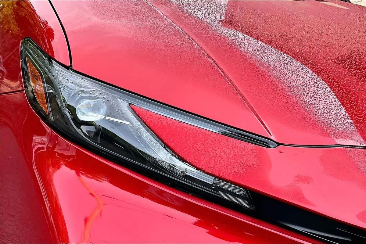 2025 Toyota Camry SE thumbnail 27