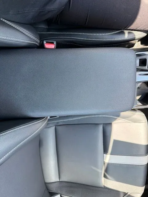 2025 Toyota Camry SE thumbnail 24