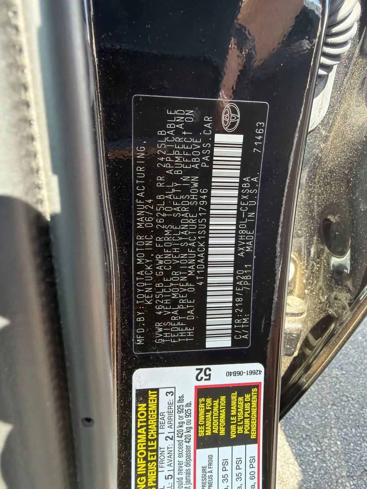 2025 Toyota Camry SE thumbnail 22