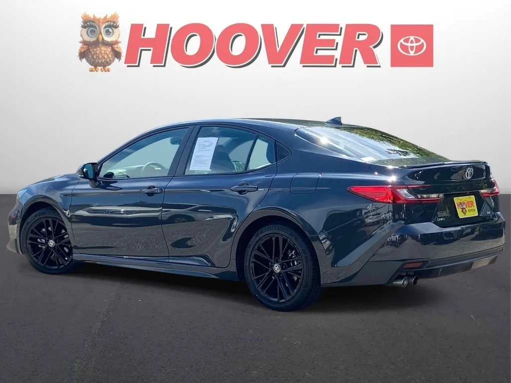 2025 Toyota Camry SE thumbnail 8