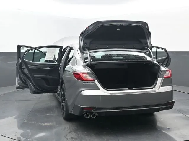2025 Toyota Camry SE thumbnail 36