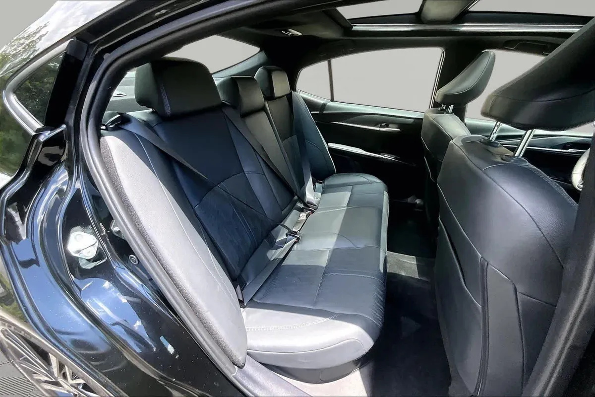 2025 Toyota Camry XSE thumbnail 20