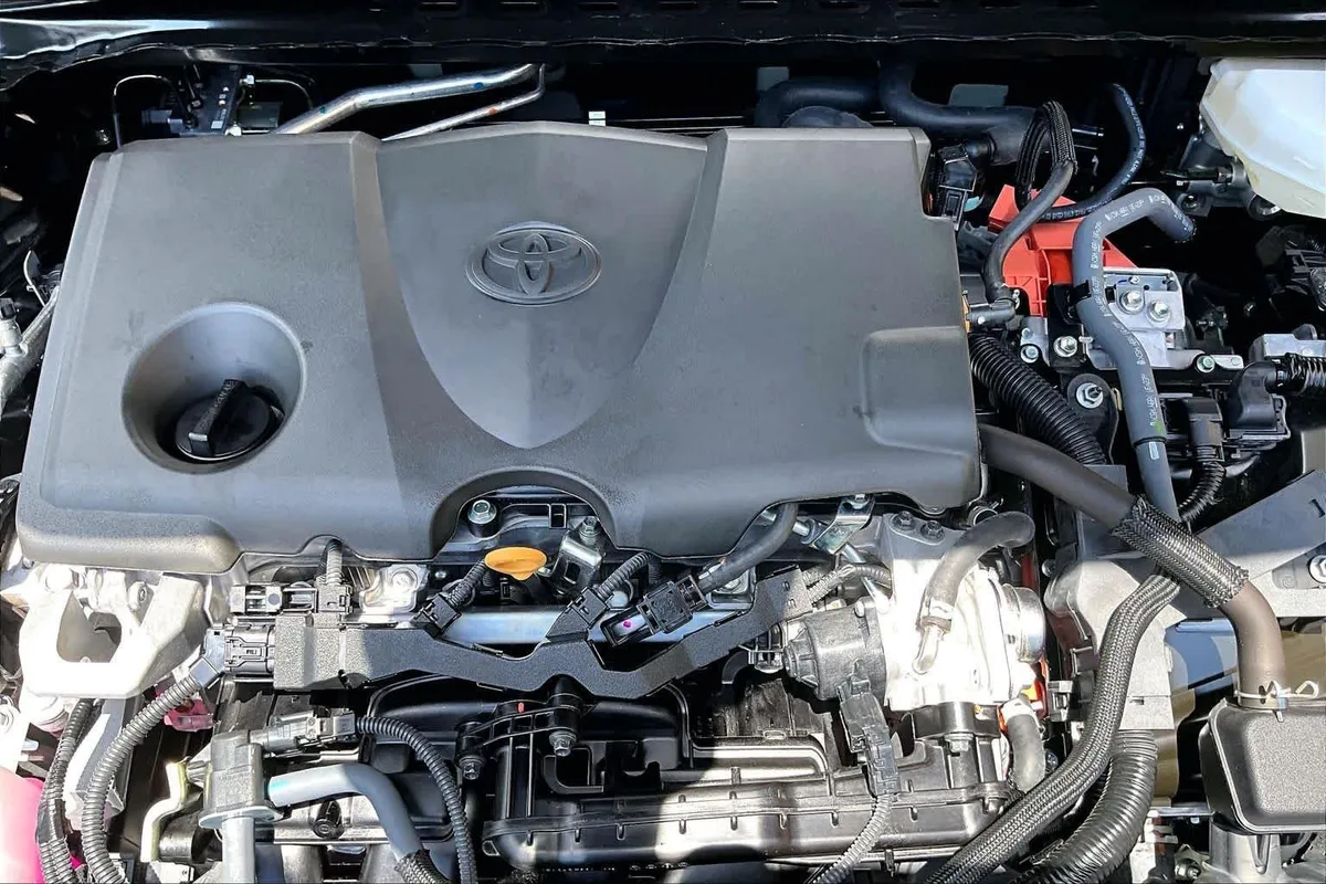2025 Toyota Camry XSE thumbnail 33