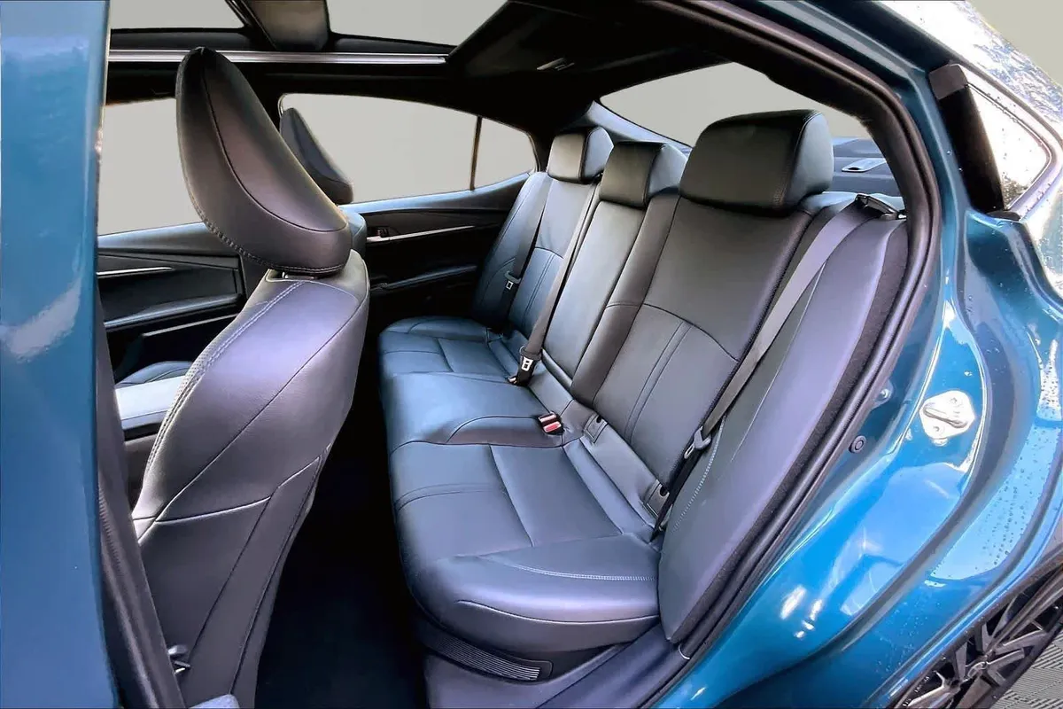 2025 Toyota Camry XSE thumbnail 21