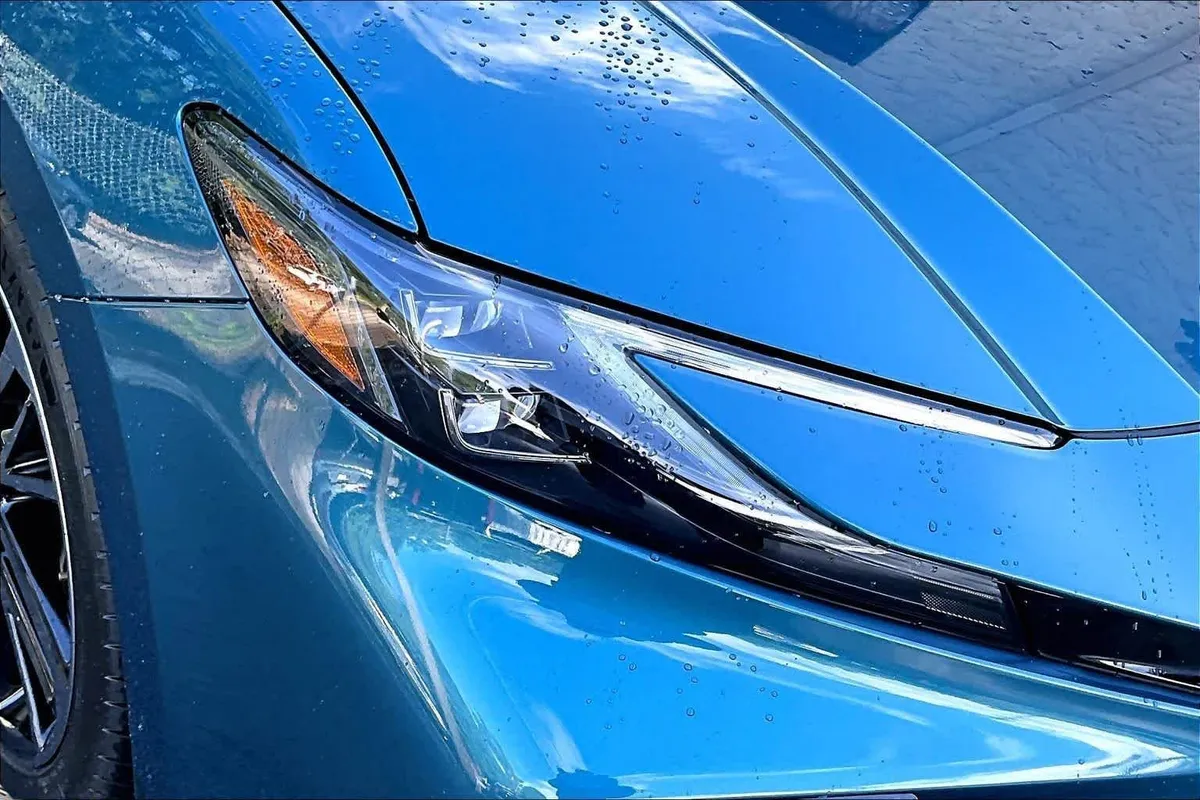 2025 Toyota Camry XSE thumbnail 28