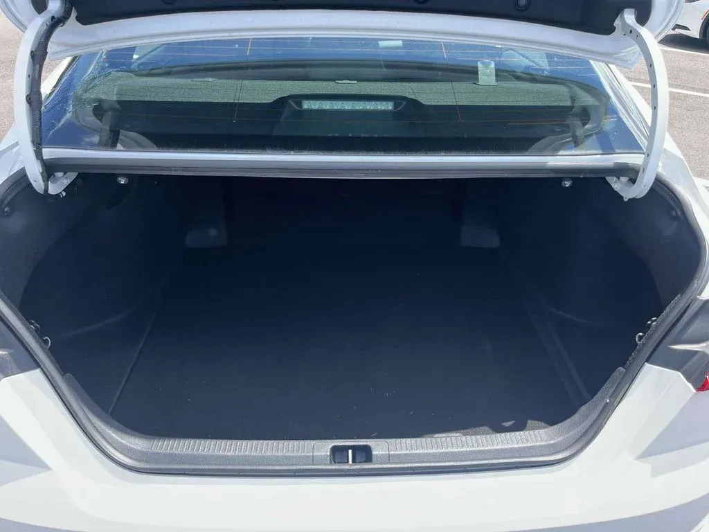 2025 Toyota Camry XSE thumbnail 13