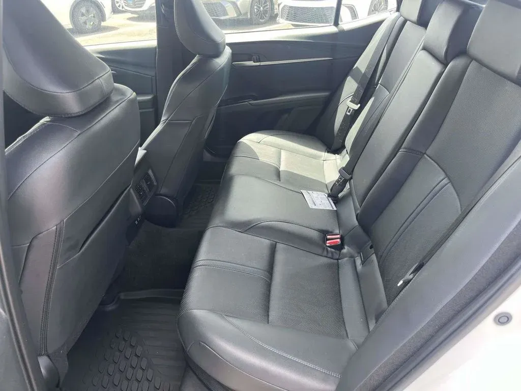 2025 Toyota Camry XSE thumbnail 16