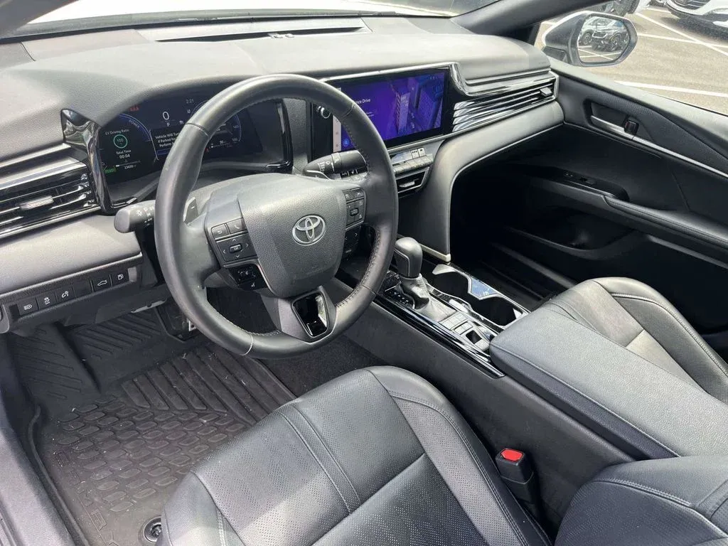 2025 Toyota Camry XSE thumbnail 20