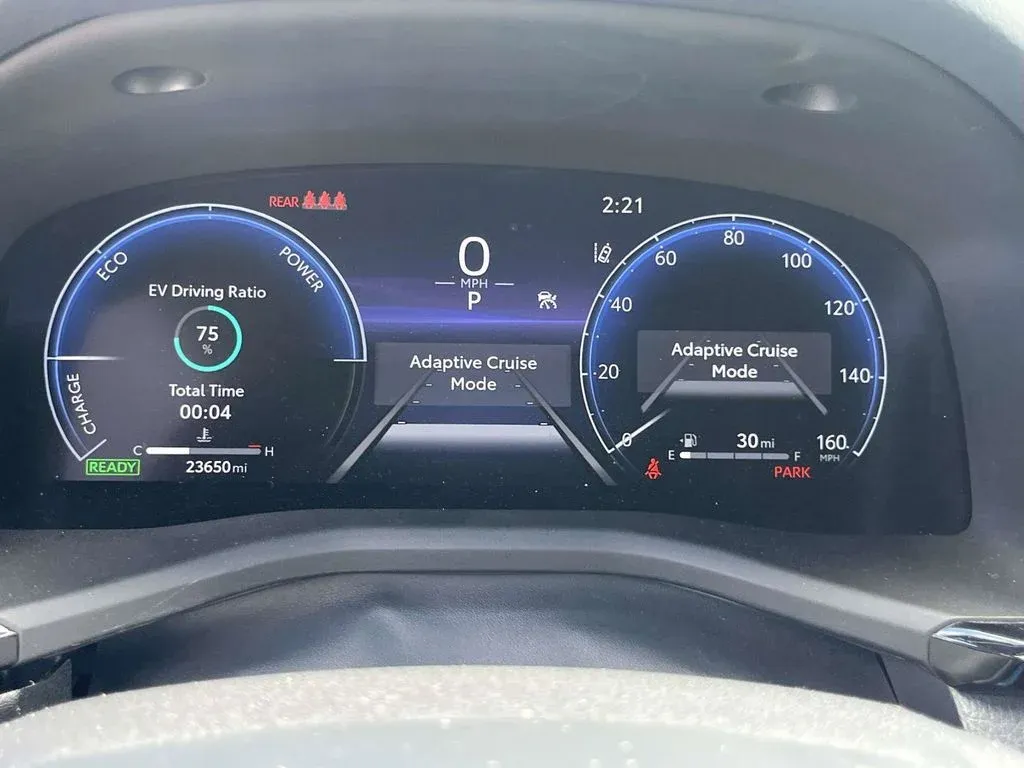 2025 Toyota Camry XSE thumbnail 33