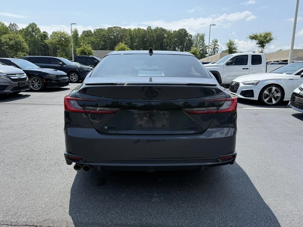 2025 Toyota Camry XSE thumbnail 7